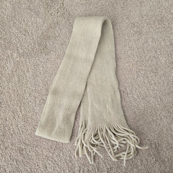 Accessories - Thin white scarf with tinsel sparkles